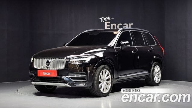 Volvo XC90 — фото 1