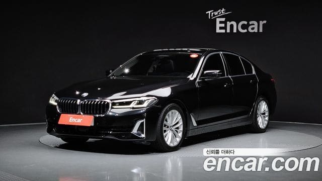 BMW 5 Series — фото 1
