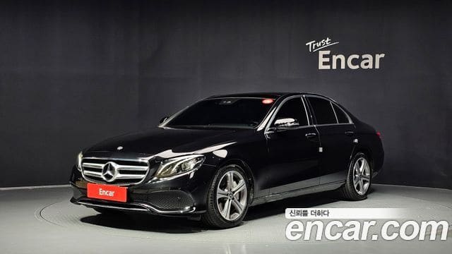 Mercedes-Benz E-Class — фото 1