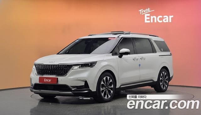 Kia Carnival — фото 1