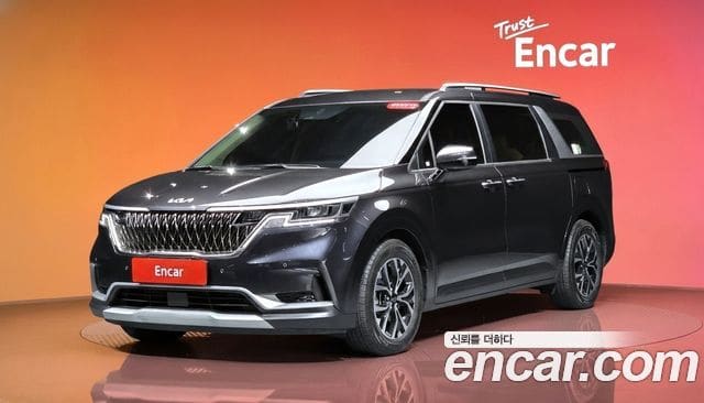 Kia Carnival — фото 1
