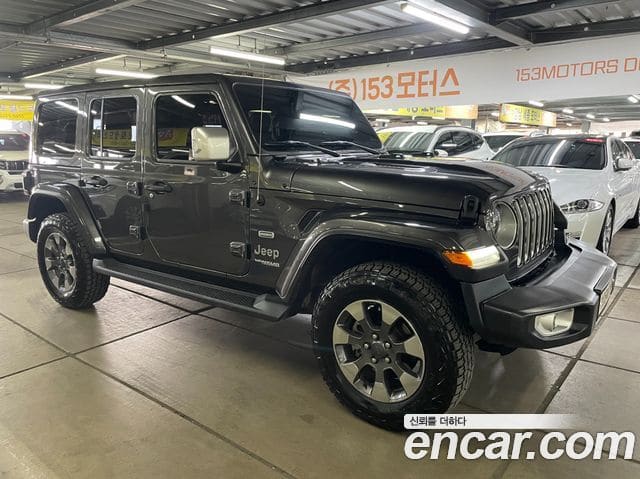 Jeep Wrangler — фото 1
