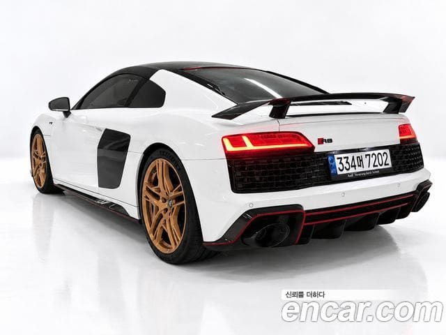 Audi R8 — фото 1