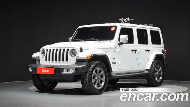 Jeep Wrangler — фото 1