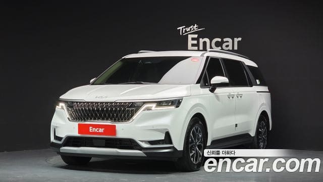 Kia Carnival — фото 1