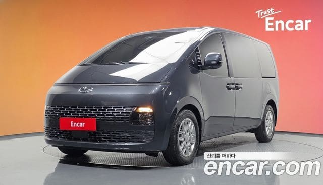 Hyundai Staria — фото 1