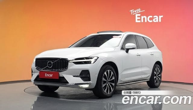 Volvo XC60 — фото 1
