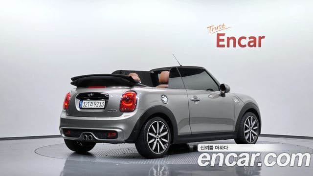 Mini Cooper S Convertible — фото 1