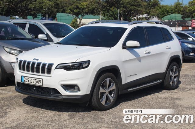Jeep Cherokee — фото 1