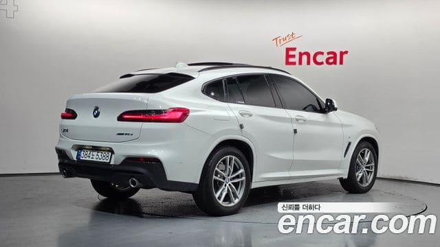 BMW X4 — фото 1