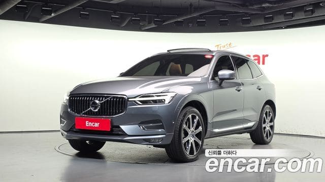 Volvo XC60 — фото 1