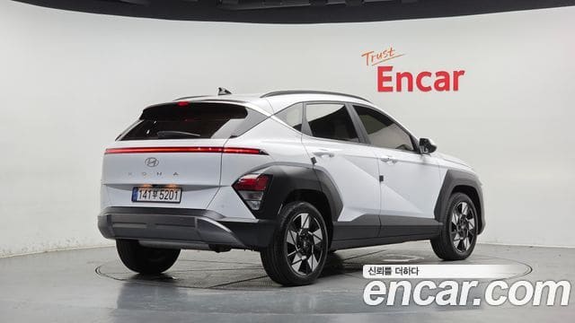 Hyundai Kona — фото 1