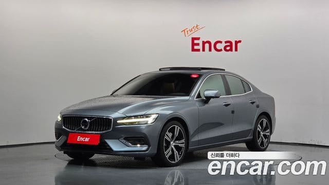 Volvo S60 — фото 1