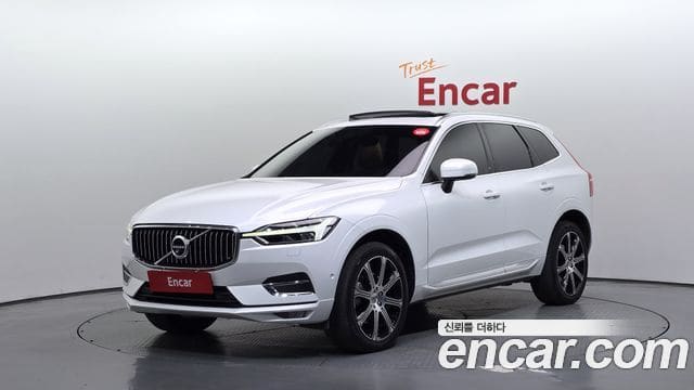 Volvo XC60 — фото 1