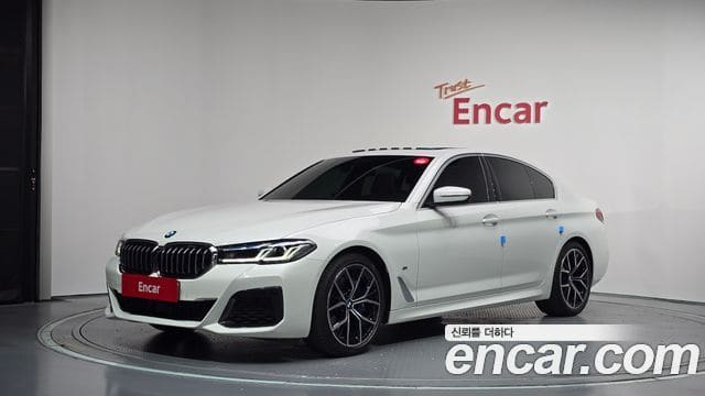 BMW 5 Series — фото 1