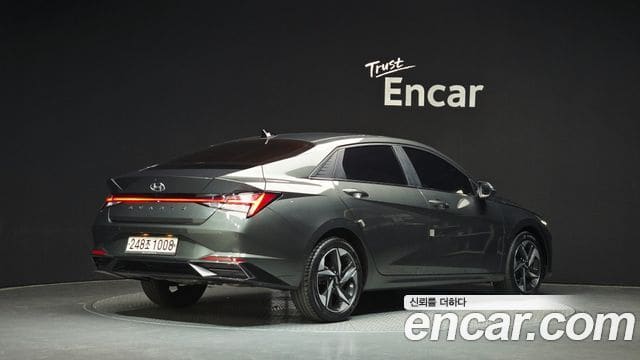 Hyundai Avante — фото 1