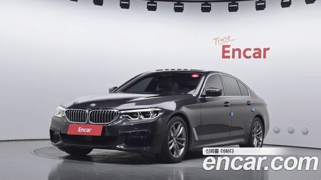 BMW 5 Series — фото 1