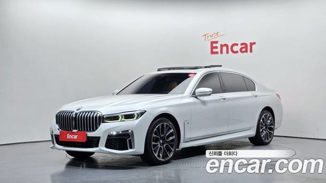 BMW 7 Series — фото 1