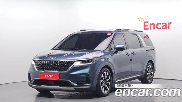 Kia Carnival — фото 1