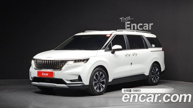 Kia Carnival — фото 1
