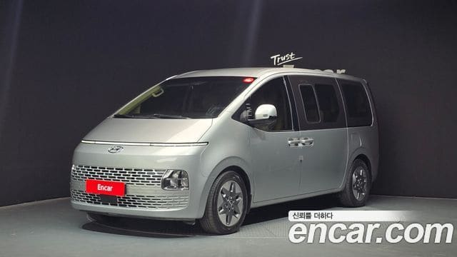 Hyundai Staria — фото 1