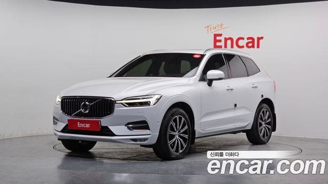 Volvo XC60 — фото 1