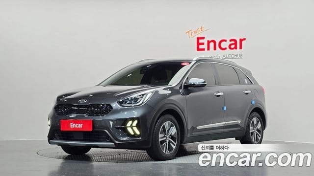 Kia Niro — фото 1