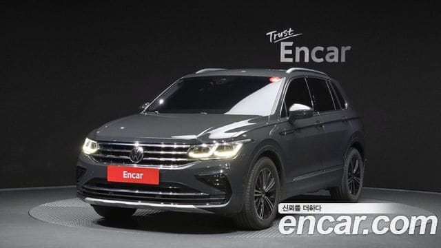Volkswagen Tiguan — фото 1