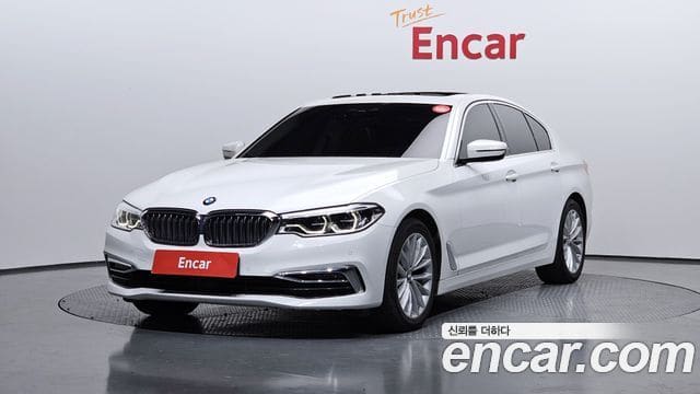 BMW 5 Series — фото 1