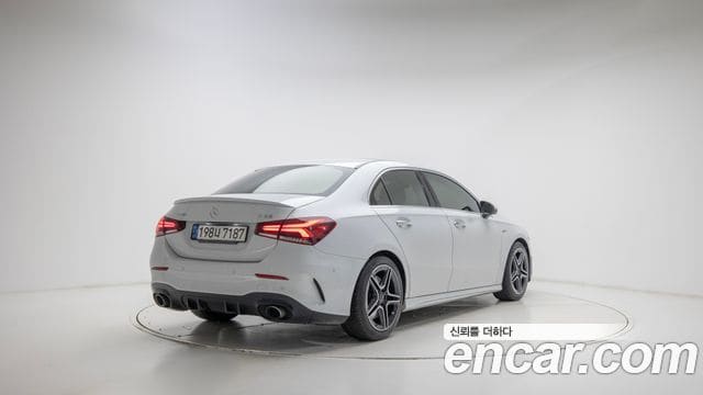 Mercedes-Benz A-Class — фото 1