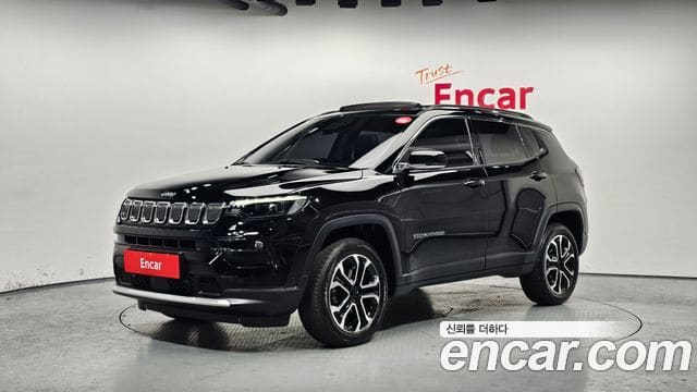 Jeep Compass — фото 1