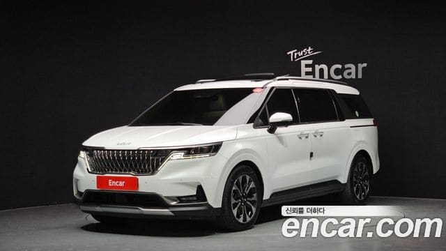 Kia Carnival — фото 1