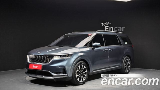 Kia Carnival — фото 1