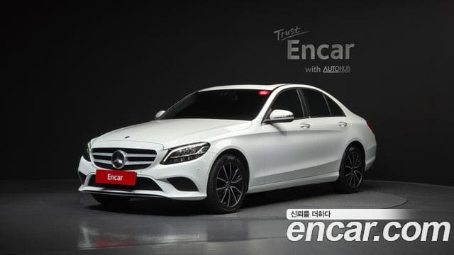 Mercedes-Benz C-Class — фото 1