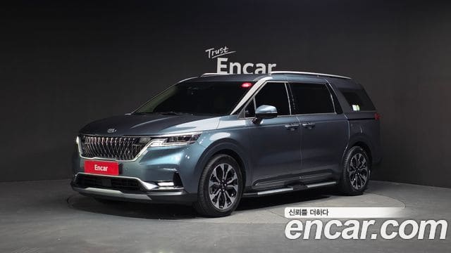 Kia Carnival — фото 1
