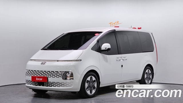 Hyundai Staria — фото 1