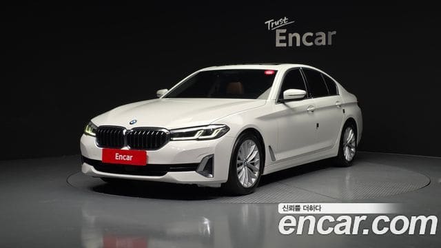 BMW 5 Series — фото 1