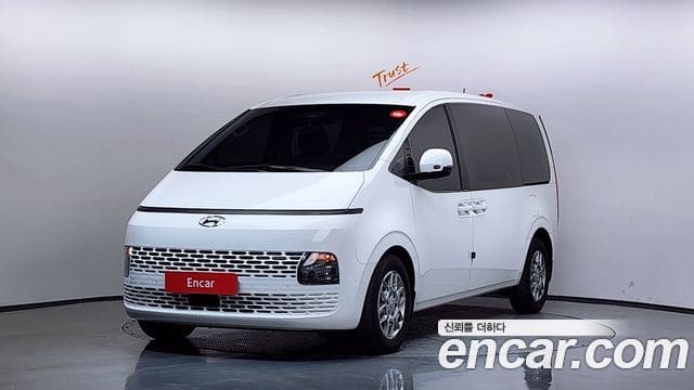 Hyundai Staria — фото 1