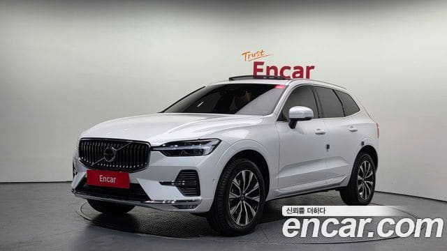 Volvo XC60 — фото 1