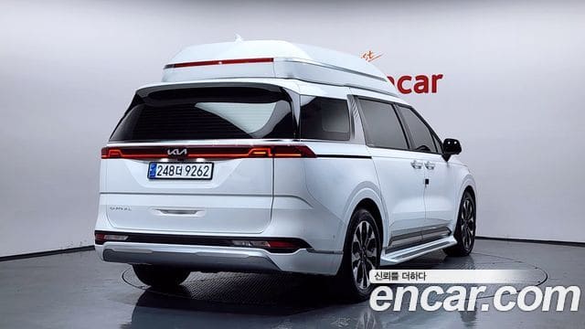 Kia Carnival — фото 1