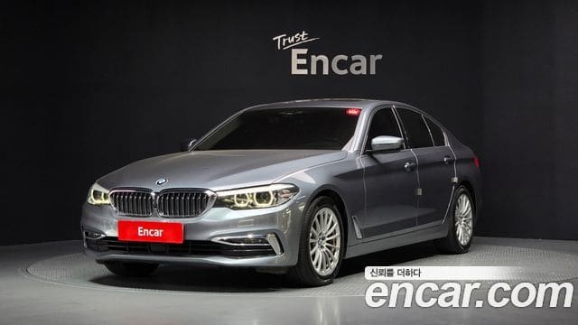 BMW 5 Series — фото 1
