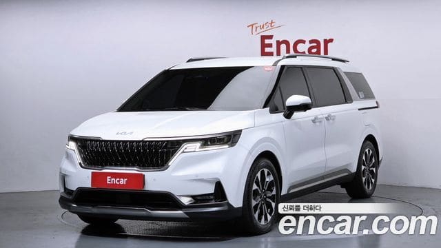 Kia Carnival — фото 1