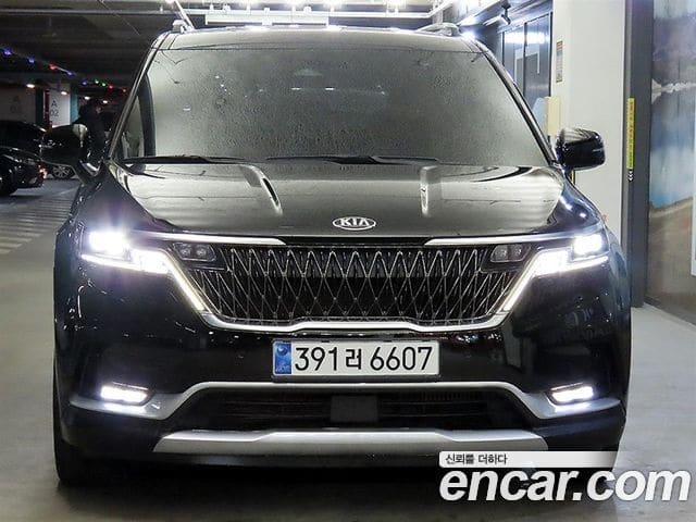 Kia Carnival — фото 1