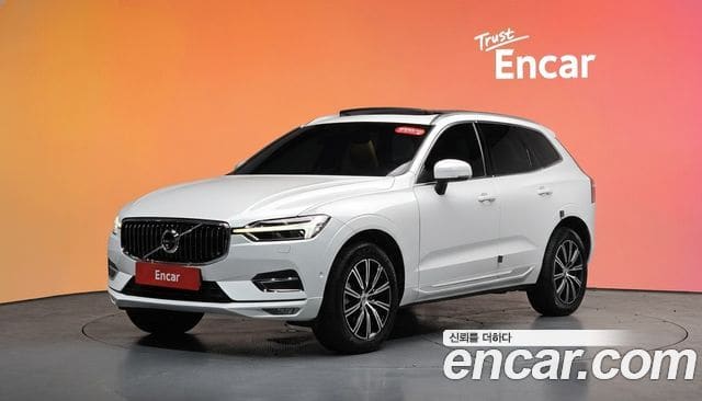 Volvo XC60 — фото 1