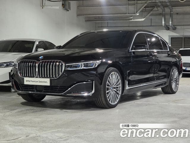 BMW 7 Series — фото 1
