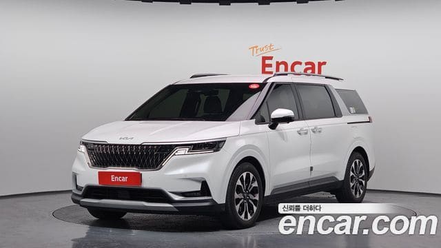 Kia Carnival — фото 1