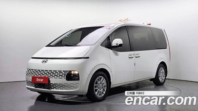 Hyundai Staria — фото 1