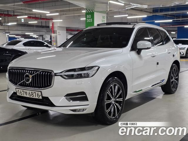 Volvo XC60 — фото 1
