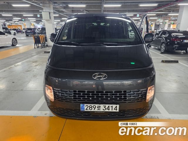 Hyundai Staria — фото 1