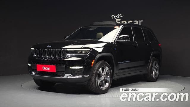 Jeep Grand Cherokee — фото 1